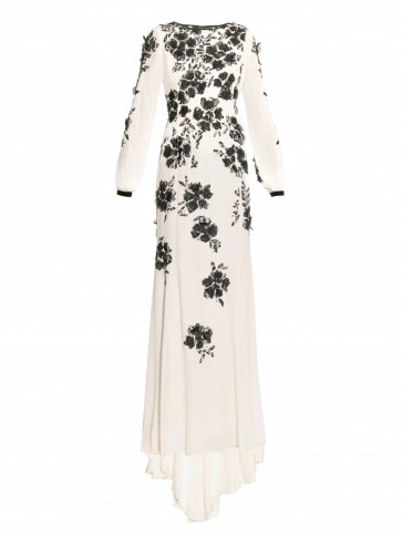 This gown is so beautiful, I would definitely wear it for my wedding…OSCAR DE LA RENTA Floral-embroidered long-sleeved silk gown. Alternative wedding gowns / bridal dresses / luxury designer occasion fashion