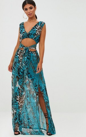 Pretty Little Thing BLUE SNAKE PRINT CUT OUT MAXI DRESS