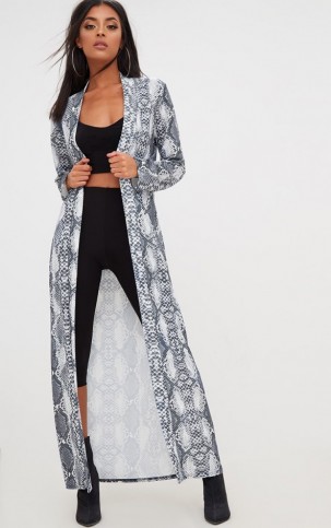 Pretty Little Thing GREY SNAKE PRINT MIDI KIMONO