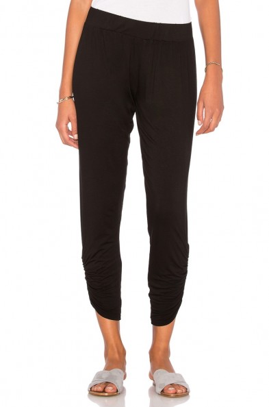 Michael Lauren PABLO SHIRRED JOGGER – black joggers – leggings – casual weekend fashion