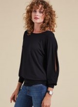 BAUKJEN LORA TOP / split sleeve tops