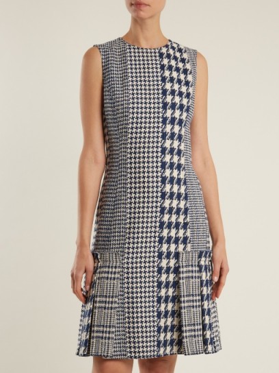 OSCAR DE LA RENTA Round-neck hound’s-tooth and tweed dress