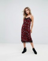 Moon River Velvet Printed Midi Dress With Lace Hem – burgundy floral slip dresses