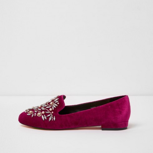 River Island Pink velvet embellished slippers / diamante & pearl flats