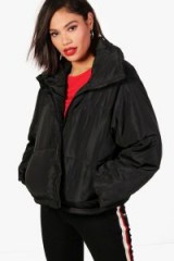 boohoo Rose Cropped Quilted Jacket – black jackets