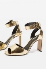 Topshop ROUX Heeled Sandals / crackle metallic gold heels