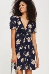 TOPSHOP Embroidered Tea Dress – vintage style dresses