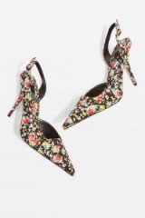 TOPSHOP Gastro Long Point Sandals / floral pointy toe slingbacks