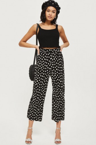 Topshop Spot Plisse Trousers / monochrome crop leg pants