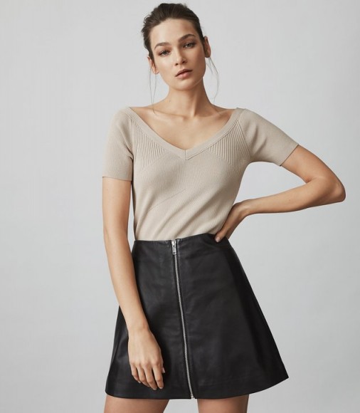 REISS ROSINA KNITTED SHORT-SLEEVED TOP APRICOT ~ effortlessly stylish knitwear