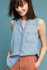 ANTHROPOLOGIE – Maeve Barton Sleeveless Chambray Buttondown Shirt ~ embroidered lightweight denim