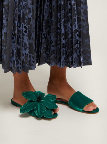 ROCHAS Flower-appliqué velvet slides ~ green statement flats