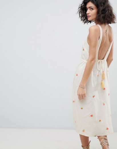 Intropia Plunge Back Dress with Embroidered Bouquets in Ivory | feminine summer look