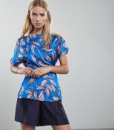 REISS MARLI BANANA PRINT TOP BLUE