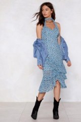 NASTY GAL West Coast Floral Dress Blue – layered ruffles