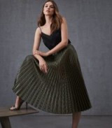 REISS EVIE CHEVRON PLEATED SKIRT DARK GREEN ~ metallic pattern