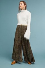 Geisha Warna Metallic-Pleated Trousers Black ~ shimmering wide leg pants