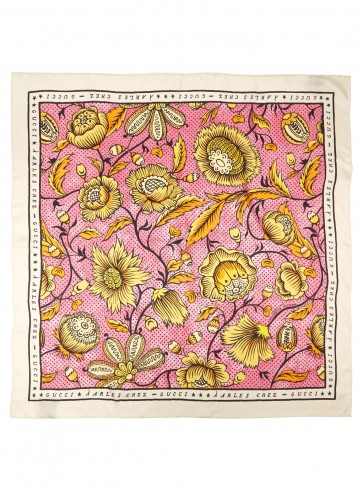 GUCCI À Arles chez Gucci pink floral-print silk scarf ~ luxe accessory