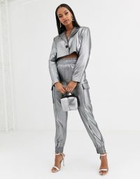 ASOS DESIGN metallic utility suit silver – shiny pant suits