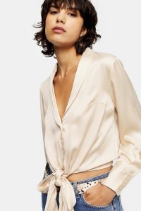 TOPSHOP Cream Satin Knot Front Shirt – cropped shirts