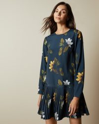 Ted Baker DANEES Savanna long sleeved tunic in Dark Blue – drop waist floral print dresses