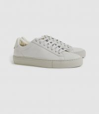 REISS FINLEY LEATHER TRAINERS TAUPE / casual weekend shoes