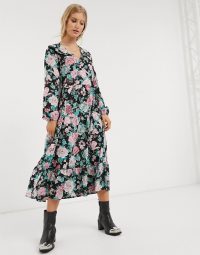 Only smock dress with ruffle detail in floral print