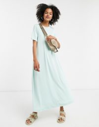 Weekday Samira slinky maxi t-shirt dress in sea foam green – effortless summer style fashion