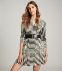 REISS EVIE GEO-PRINT PLEATED MINI DRESS BLACK/WHITE – geometric prints – monochrome dresses