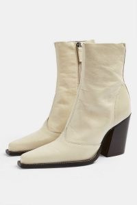 TOPSHOP HUNGARY Ecru Leather Western Boots ~ natural colours