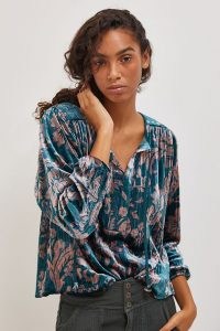 ANTHROPOLOGIE Faustine Velvet Peasant Blouse / blue floral blouses