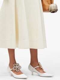 LOEWE Flower-brooch point-toe leather pumps – floral embellished courts