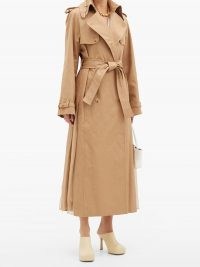 GABRIELA HEARST Lorna double-breasted pleated cotton trench coat | camel self tie coats