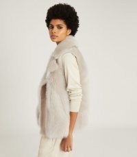 Reiss TABITHA SHEARLING GILET WITH ZIP DETAIL NEUTRAL – casual luxe – sleeveless jackets – fur gilets