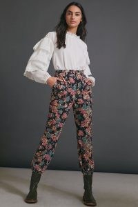 ANTHROPOLOGIE Anisa Floral Corduroy Joggers / cuffed trousers / textured fabric