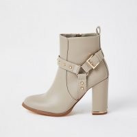 RIVER ISLAND Beige PU block heel boots – faux leather buckle detail boot