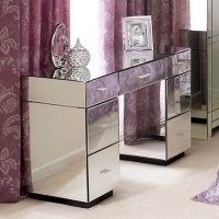 Venetian Mirrored Dressing Table – lean, simplistic design with a beautiful glass mirrored finish