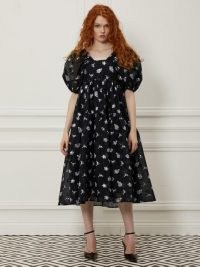 sister jane Gilda Jacquard Midi Dress / full black floral print dresses / fashion with volume