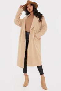 LORNA LUXE STONE ‘ELIZABETH’ BORROWED HIS DOUBLE BREASTED COAT ~ celebrity style coats