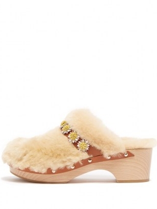 FABRIZIO VITI Jean floral-appliqué shearling clogs / fluffy daisy embellished clog shoes