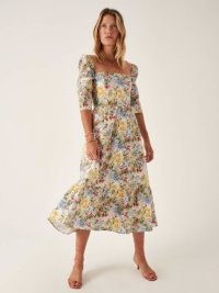 REFORMATION Cyprus Dress in Countryside / feminine floral dresses