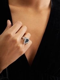 SAINT LAURENT Princess pear-cut crystal halo ring in silver tone – chunky cocktail rings with crystals – blue stone designer fashion jewellery