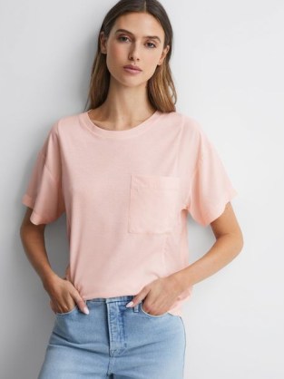 REISS SOFIA COTTON BLEND CREW NECK T-SHIRT in PINK ~ women’s short sleeve front patch pocket tee