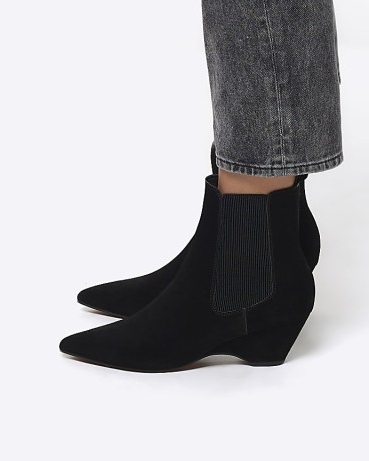 RIVER ISLAND BLACK KITTEN HEEL BOOTS ~ women’s pointed toe ankle booties