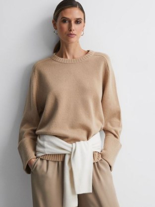 REISS LAURA CASUAL CASHMERE CREW NECK JUMPER in CAMEL ~ women’s light brown relaxed fit jumpers ~ luxe sweaters