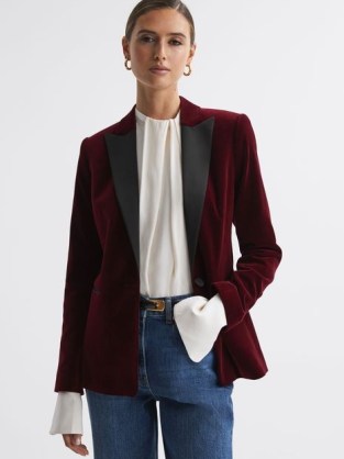 Reiss OPAL FITTED SINGLE BREASTED VELVET SATIN BLAZER RED – women’s luxe evening jackets – womens plush blazers