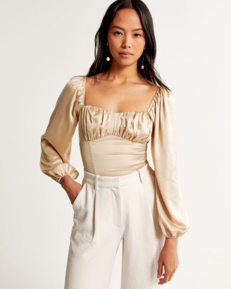 Abercrombie & Fitch Long-Sleeve Satin Ruched Set Top in Cream | corset style tops | fitted bodice blouse | gathered bust detail blouses