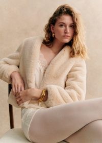Sezane CLEO COAT in Sand | luxe style faux fur jacket | women’s luxury short winter coats | womens fluffy round neck jackets