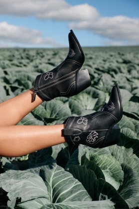 gorman Brushed Bouquet Boot in Black ~ women’s leather floral stitch cowboy boots ~ womens western footwear