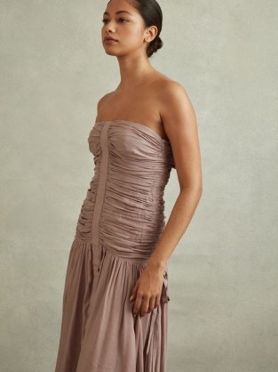 REISS RYDER VISCOSE LINEN RUCHED MAXI DRESS in DUSTY PINK ~ strapless fitted bodice dresses